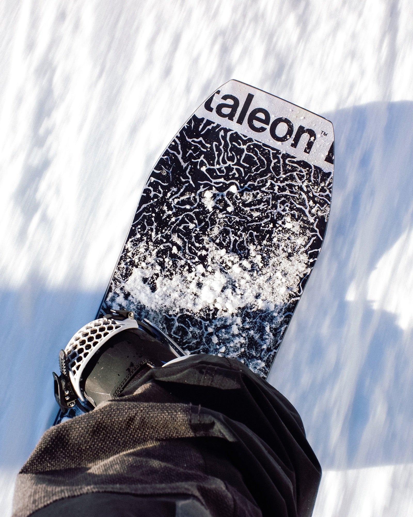 bataleon-wallie-snowboard-twin-freestyle-unisex image 5
