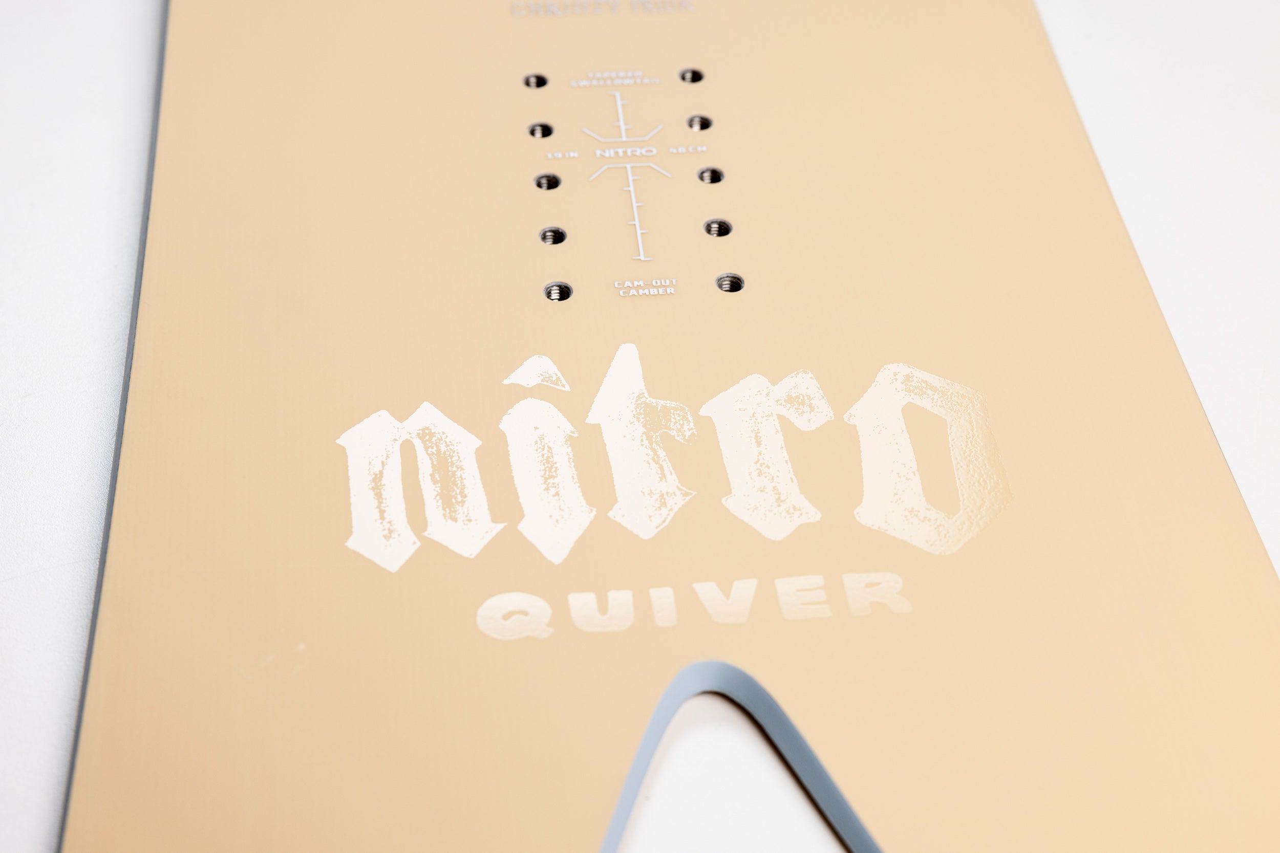 nitro-snowboards-ika-tavola-snowboard-swallowtail-powder image 4