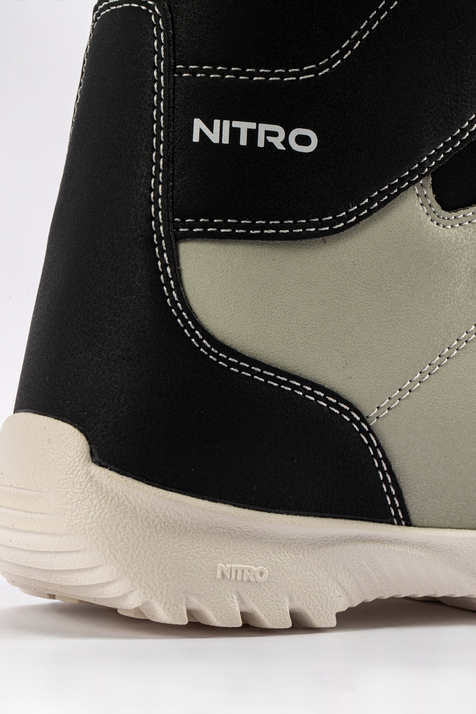 nitro-snowboards-droid-boa-scarponi-snowboard-bambino-2 image 8