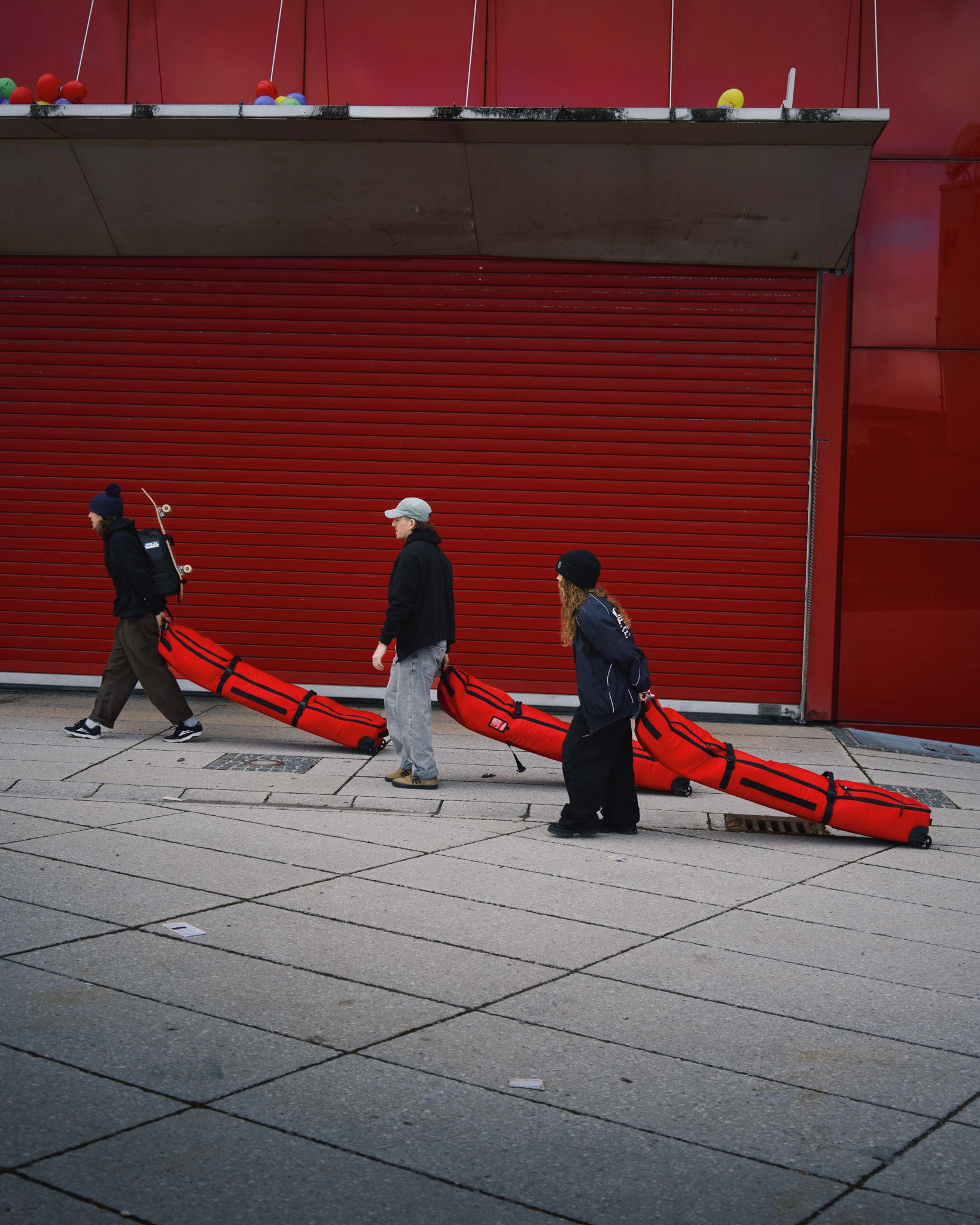 capita-explorer-wheeled-board-bag-165-cm-110l image 4