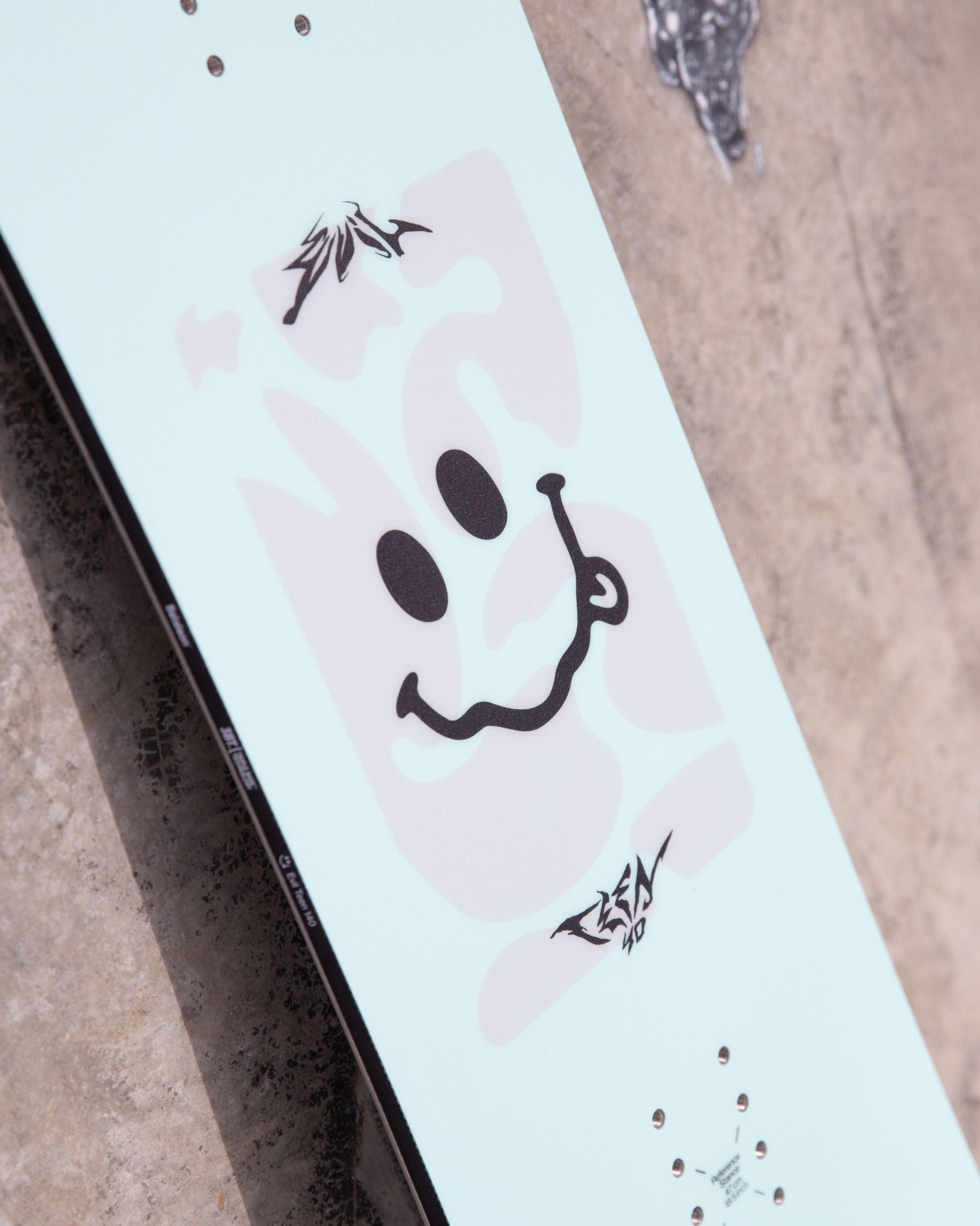 bataleon-evil-teen-snowboard-bambino-twin-park image 7