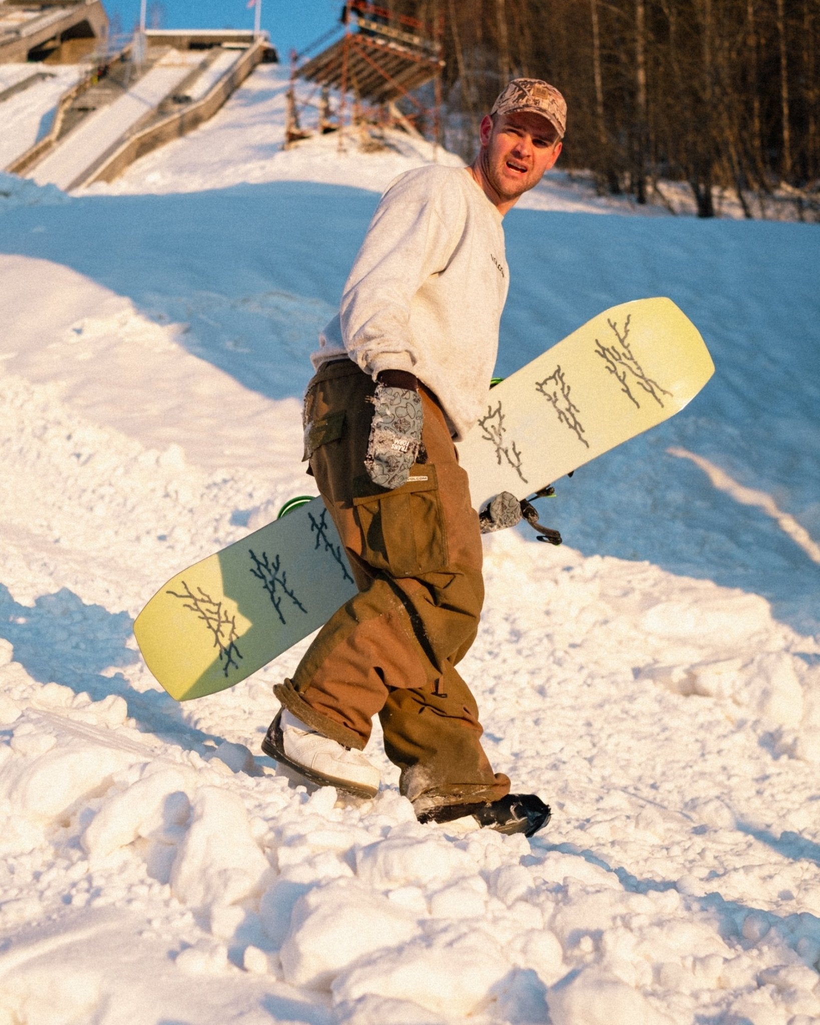 bataleon-disaster-snowboard-twin-jib-unisex image 4
