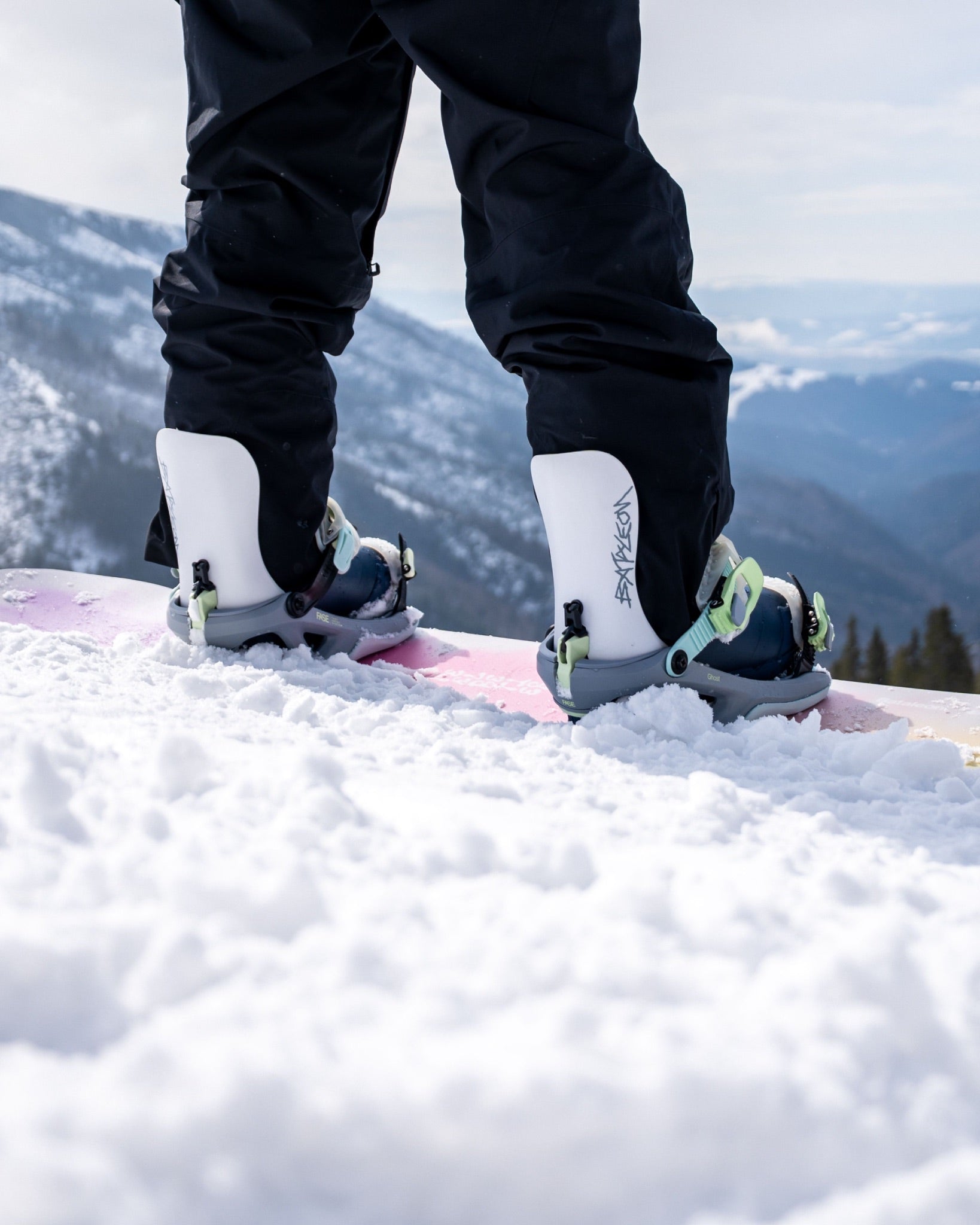 bataleon-women-s-ghost-fase-attacchi-snowboard-monoframe image 8