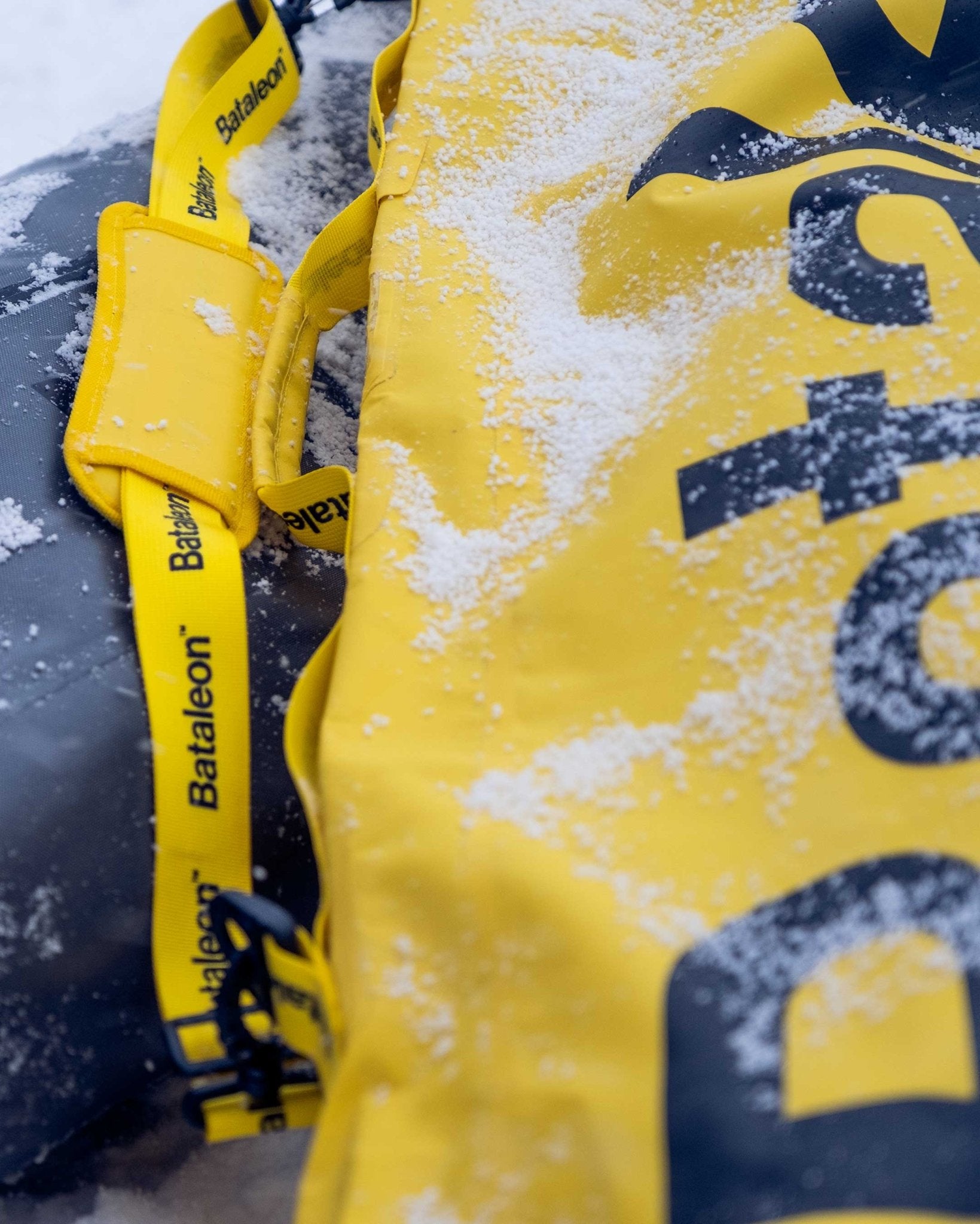 bataleon-getaway-bag-sacca-snowboard-roll-up-impermeabile image 5
