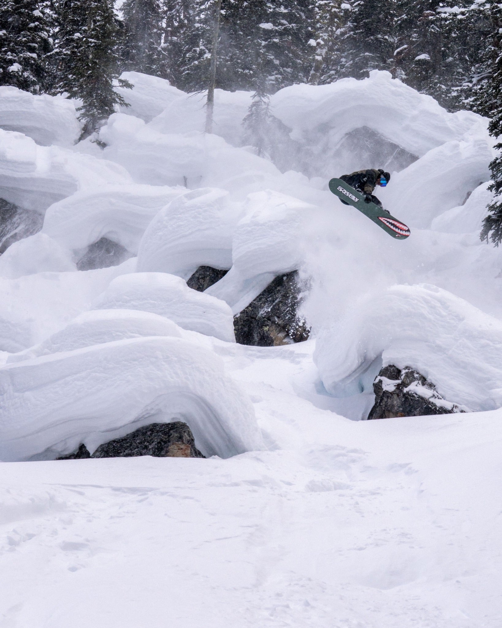 bataleon-tornado-x-beyond-medals-snowboard-directional-twin-pro image 6