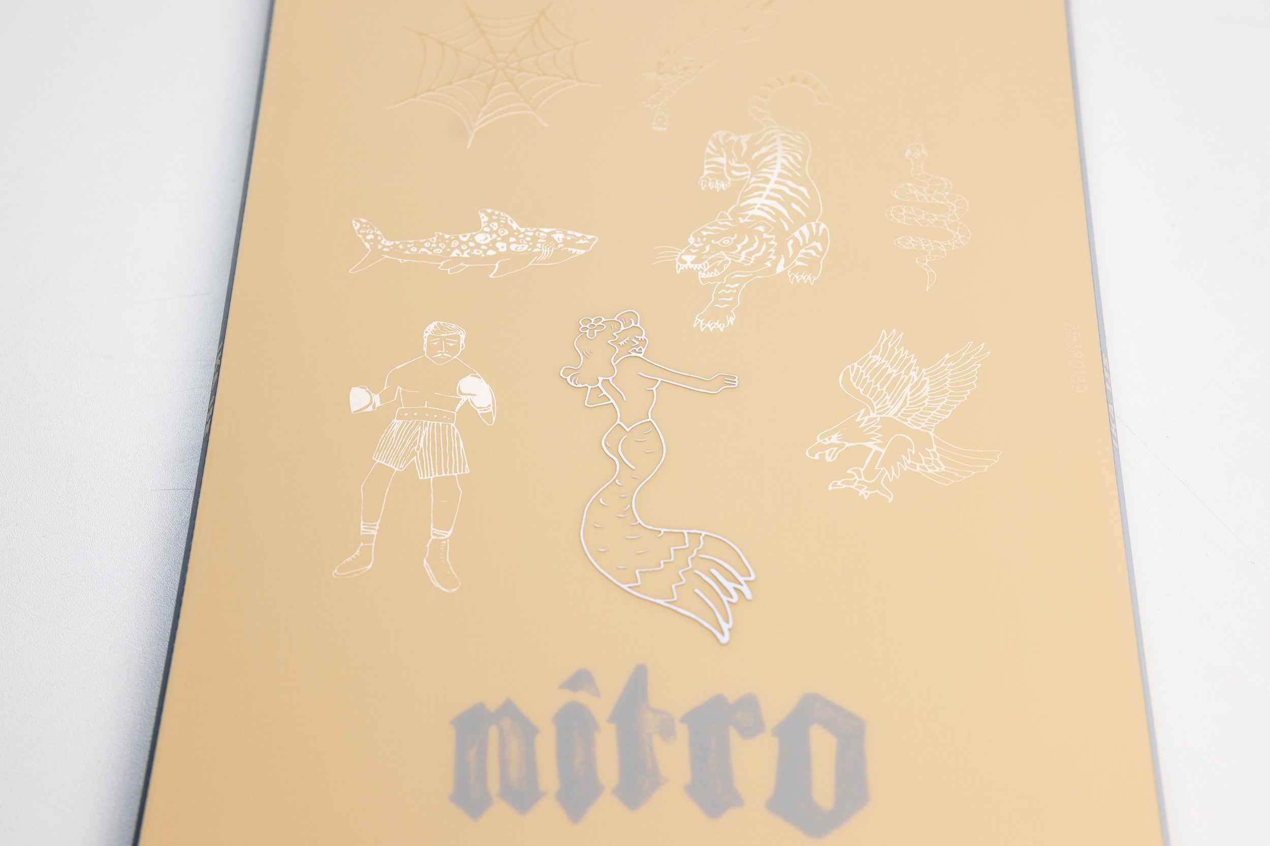 nitro-snowboards-ika-tavola-snowboard-swallowtail-powder image 3